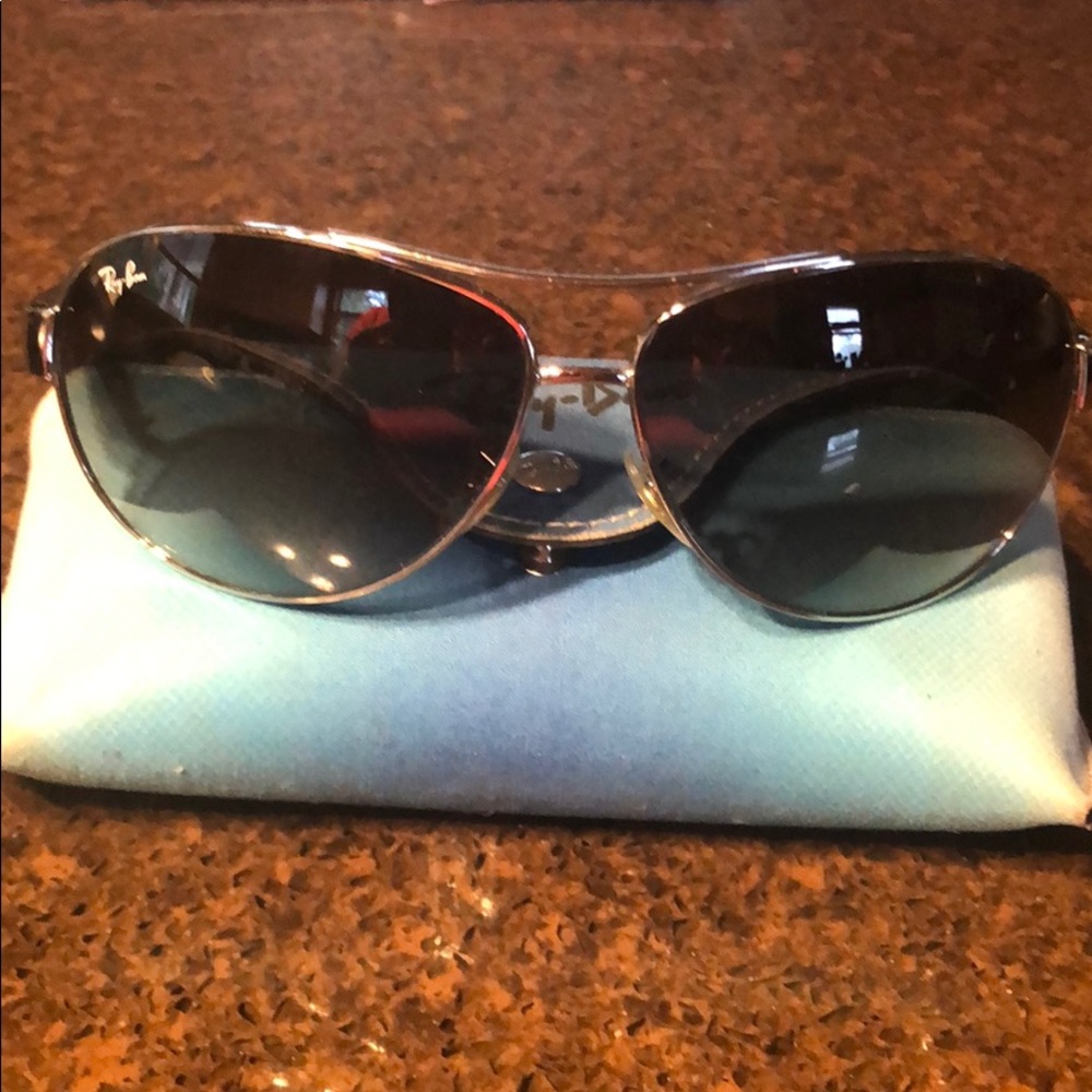 Rayban  aviator Sunglasses.